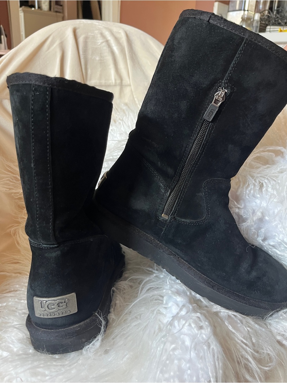 UGG Celvin Black Suede Side-Zip Boots - Size 8